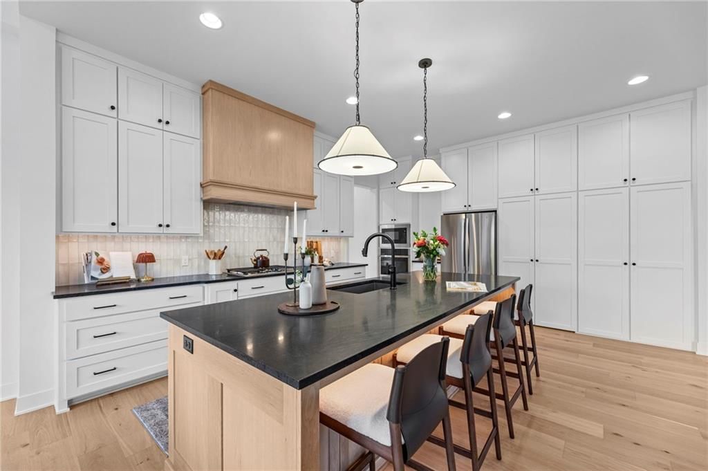 17609 Knox Street — photo 13