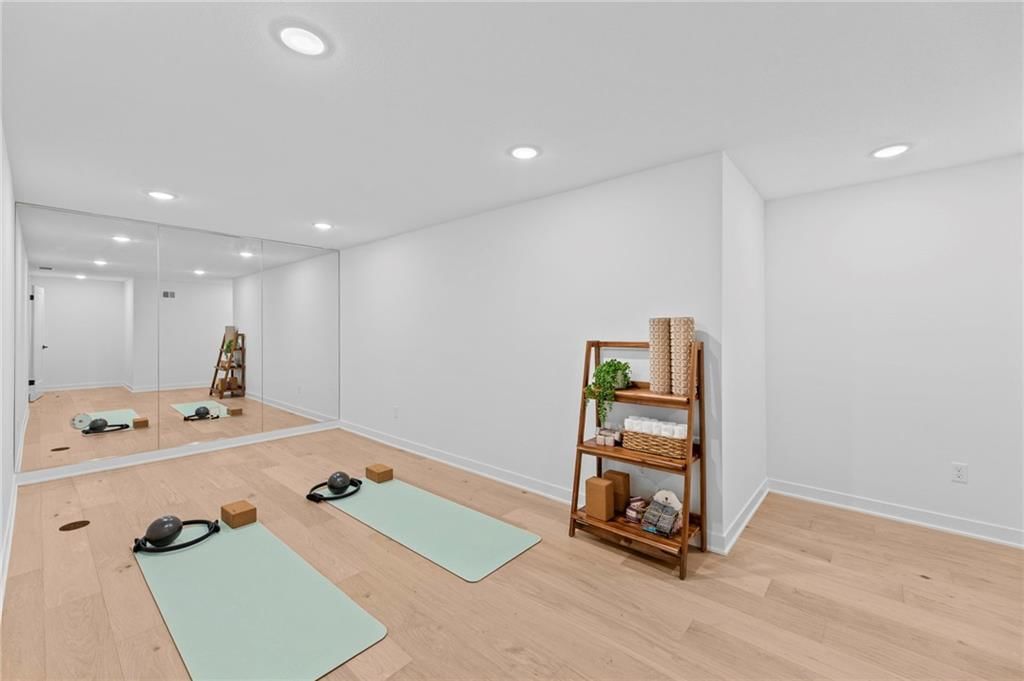 17609 Knox Street — photo 54