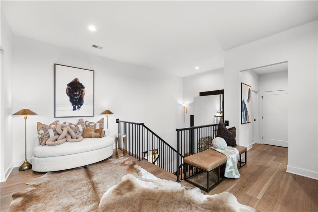 17605 Knox Street — photo 37