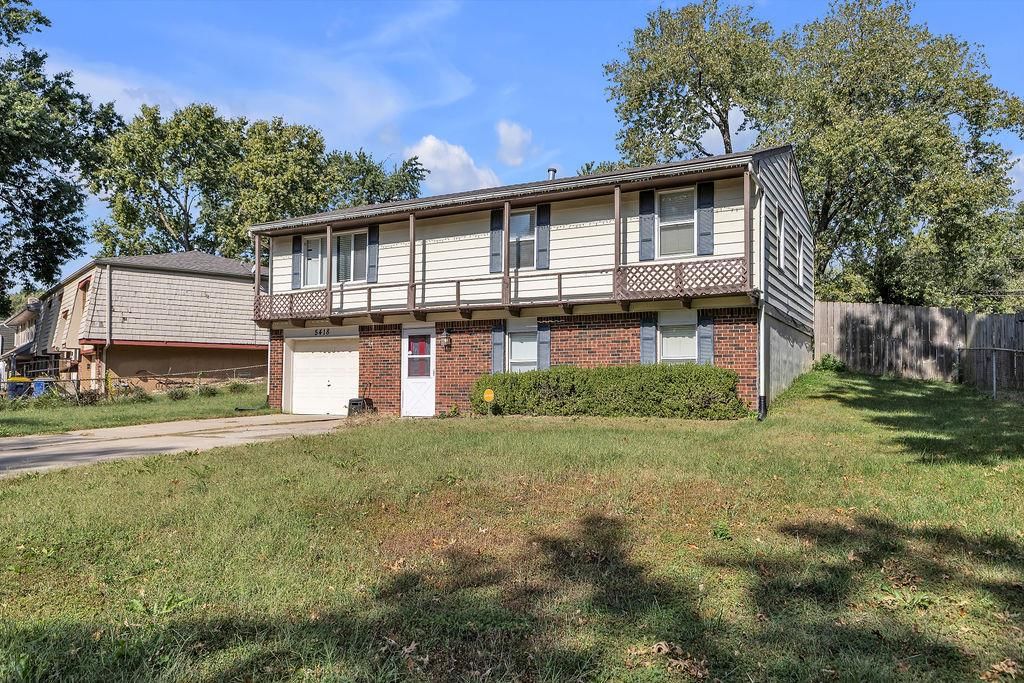 5418 NE 59th Street, Kansas City, MO: listing photo 3