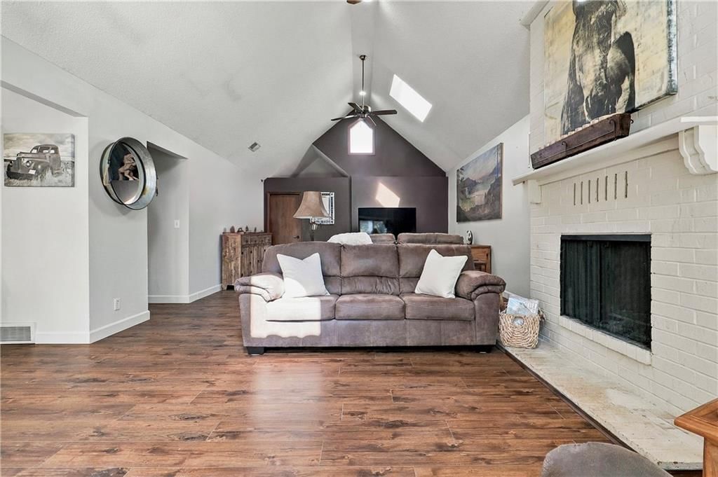 Photo 17 of 31 - 30750 W 143rd Street, Gardner, KS 66030