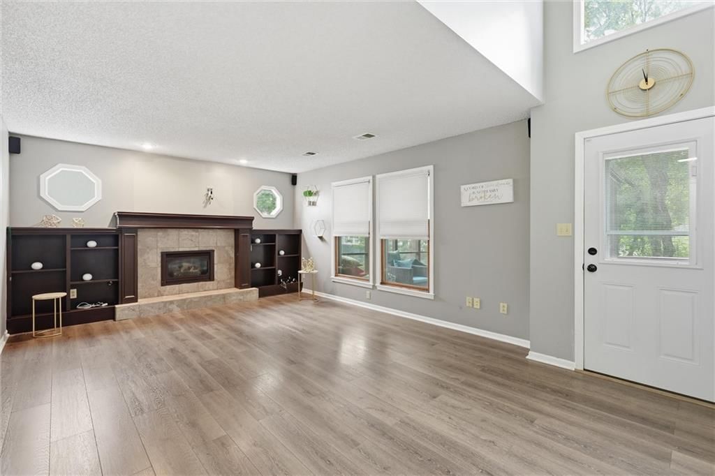 1337 NE Foxwood Drive — photo 7