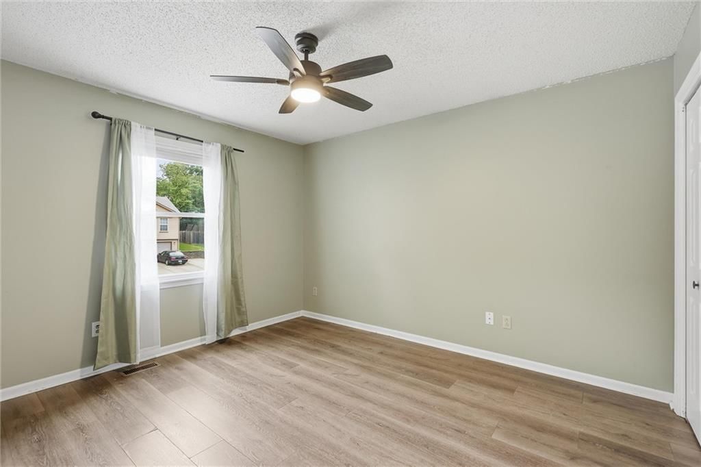 1337 NE Foxwood Drive — photo 10