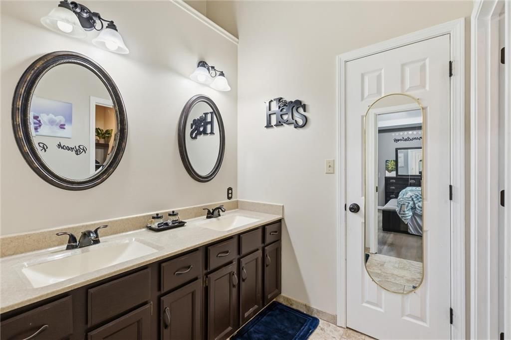 1337 NE Foxwood Drive — photo 11