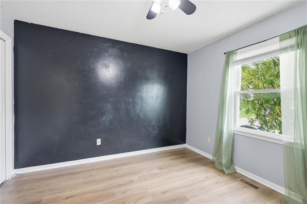1337 NE Foxwood Drive — photo 12