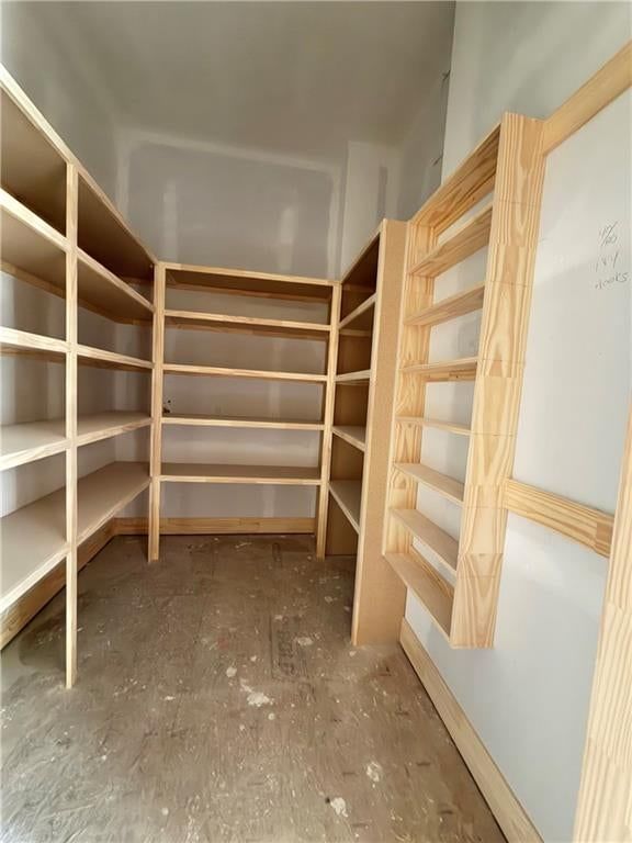Photo 15 of 61 - 10910 W 173rd Terrace, Overland Park, KS 66221