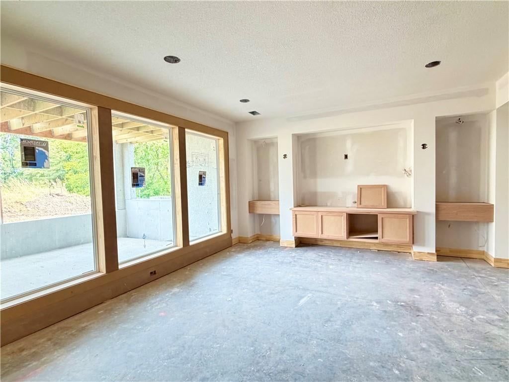Photo 45 of 61 - 10910 W 173rd Terrace, Overland Park, KS 66221