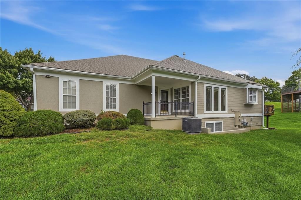 3619 S BOLGER Court, Independence, MO: listing photo 3