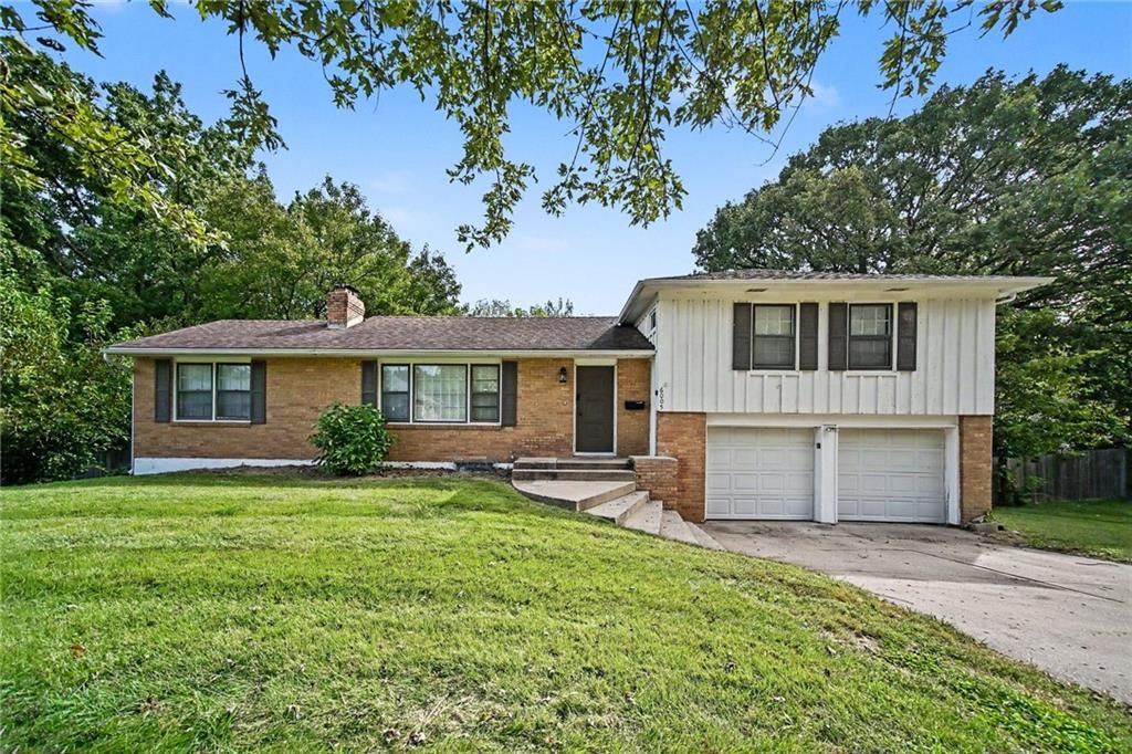 6005 Laurel Avenue, Raytown, MO