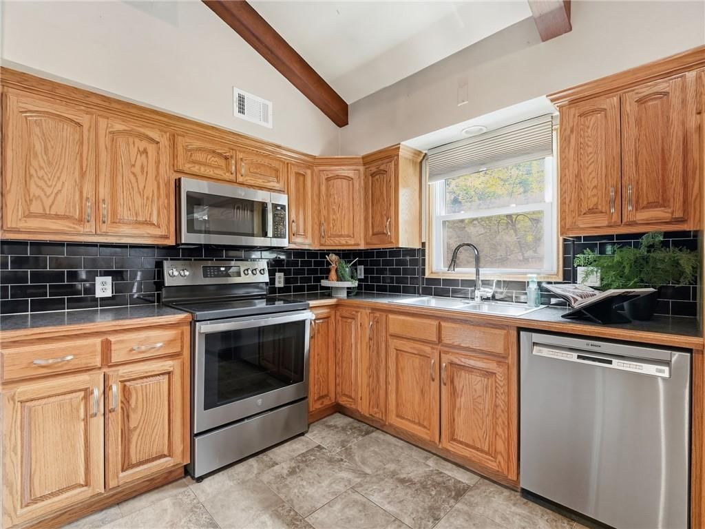 8133 W 93rd Street — photo 11