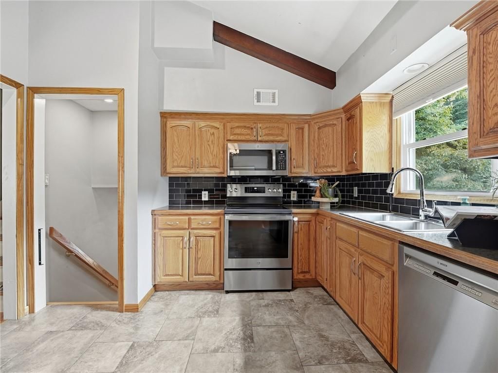 8133 W 93rd Street — photo 17