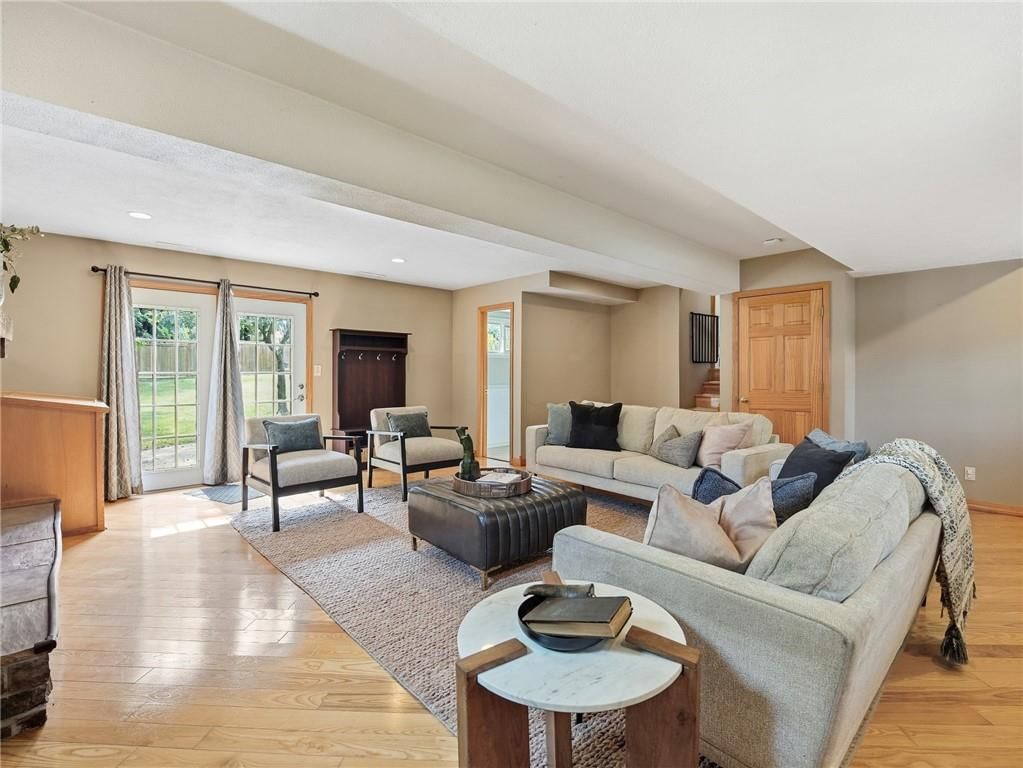8133 W 93rd Street — photo 31