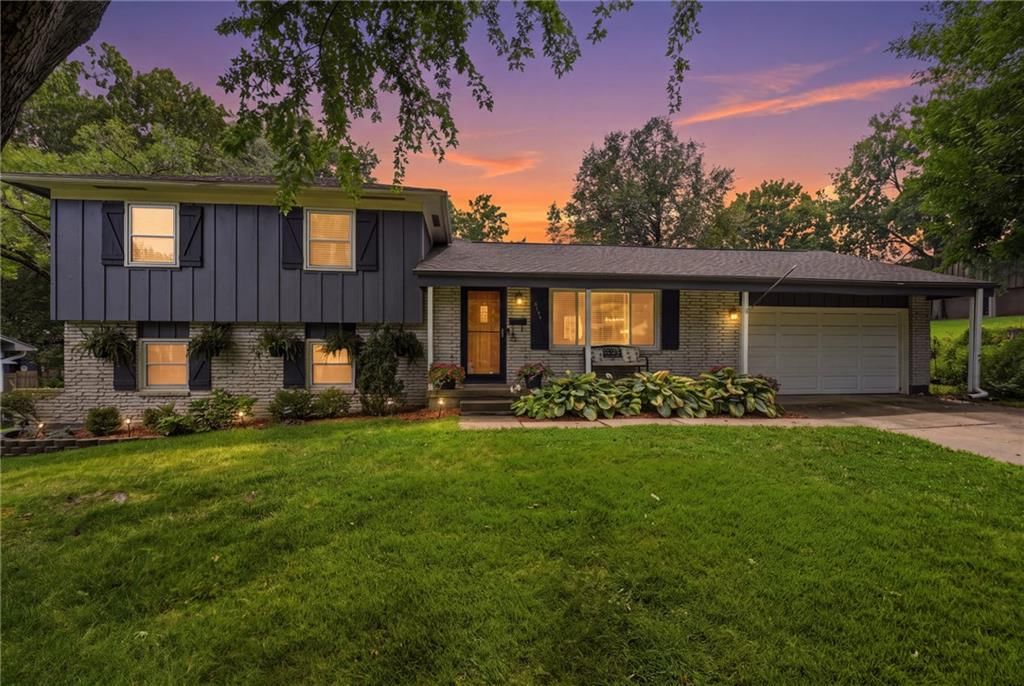 8133 W 93rd Street — photo 42