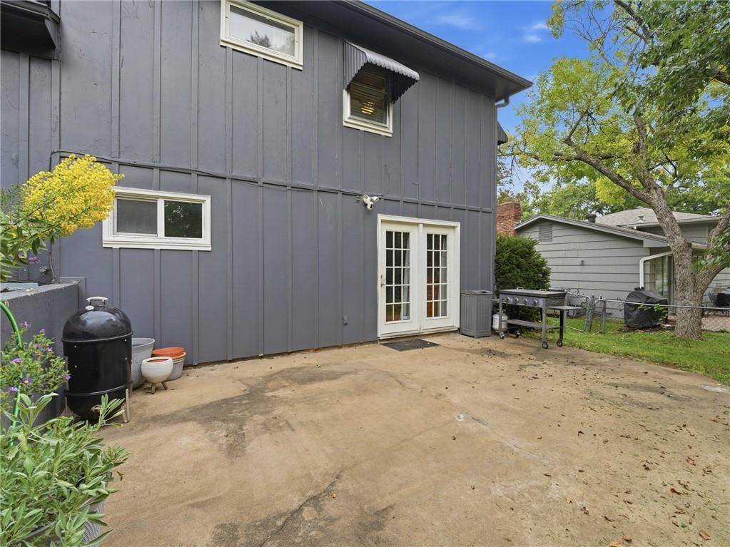 8133 W 93rd Street — photo 50
