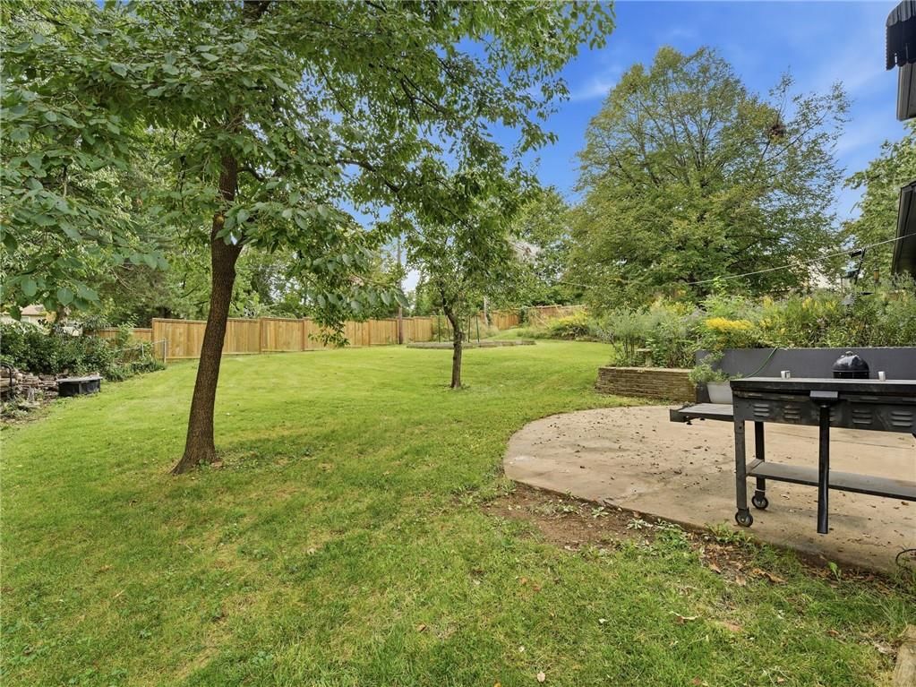 8133 W 93rd Street — photo 57