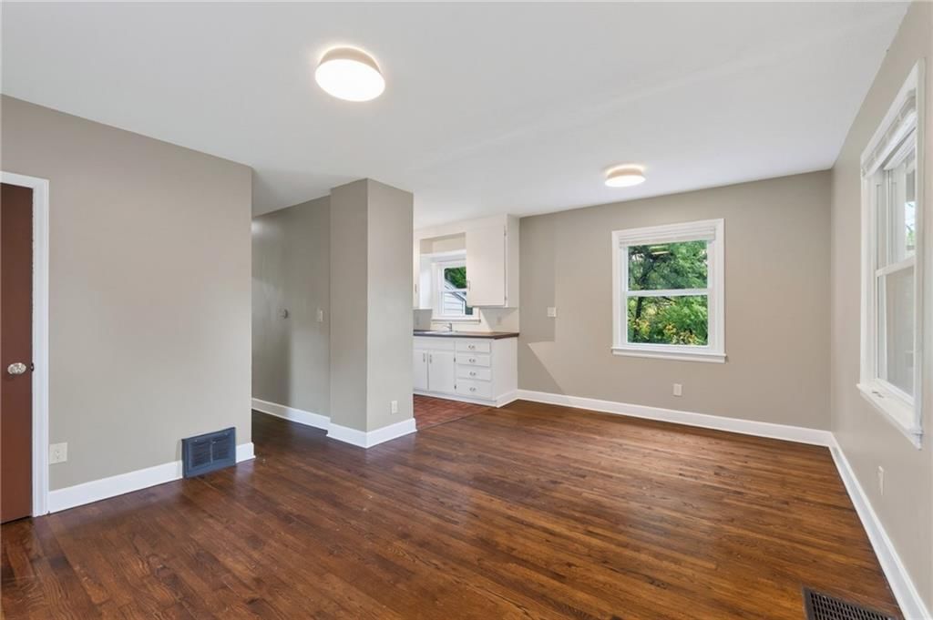 6813 Manchester Avenue — photo 7