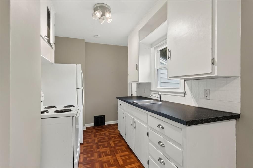 6813 Manchester Avenue — photo 11