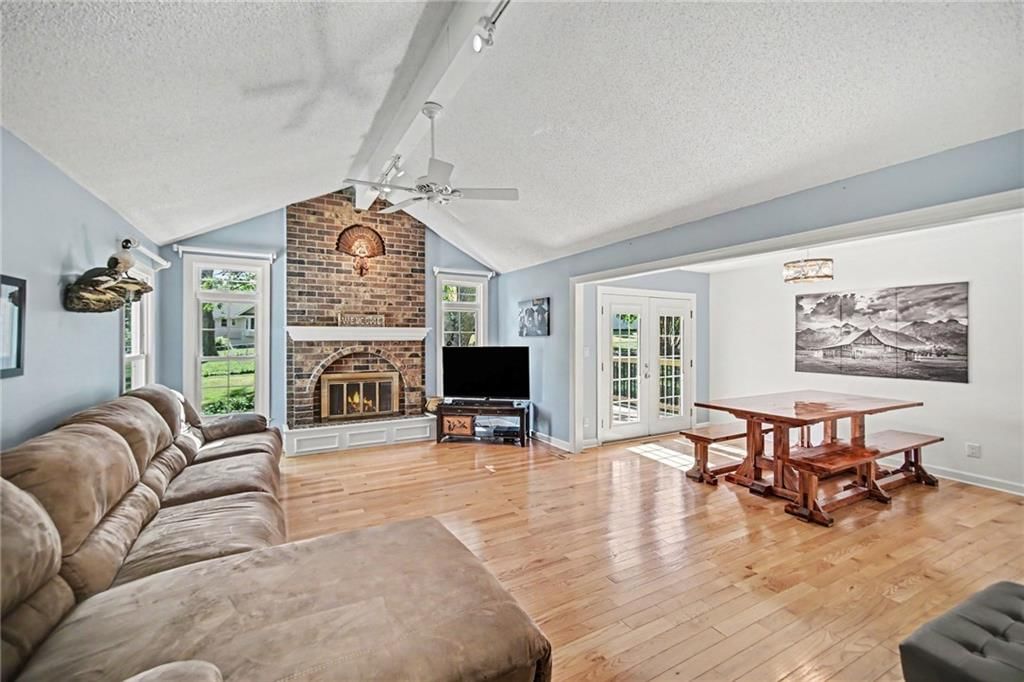 1507 Baker Street, Liberty, MO