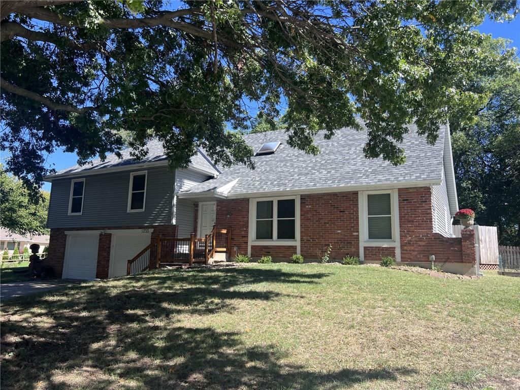 5755 RICHARDS Circle, Shawnee, KS 66216