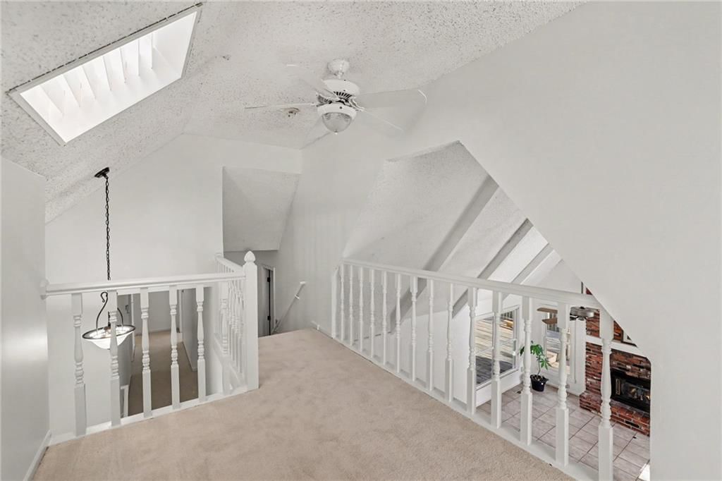 Photo 24 of 38 - 5755 RICHARDS Circle, Shawnee, KS 66216