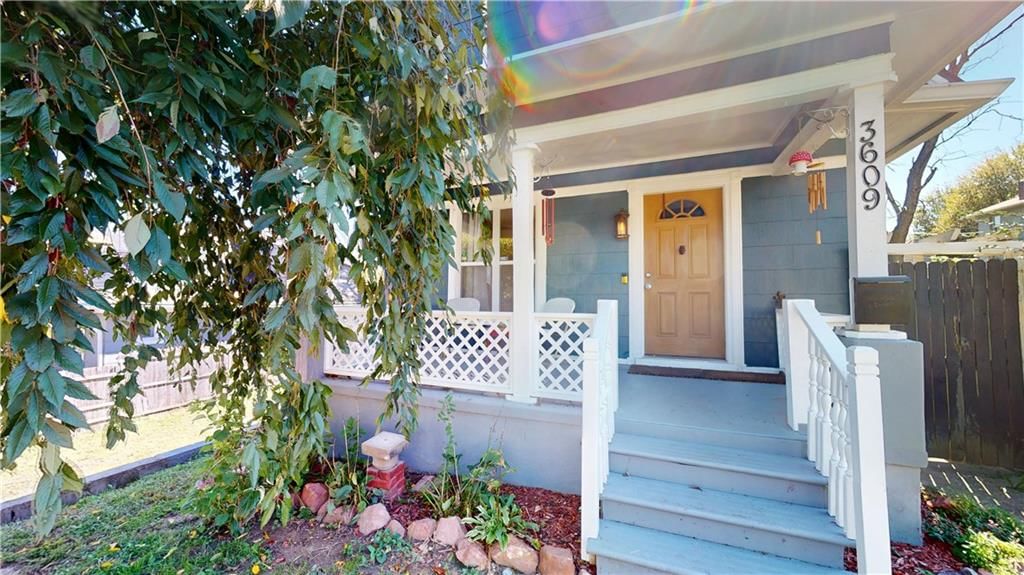 3609 Anderson Avenue, Kansas City, MO: listing photo 2