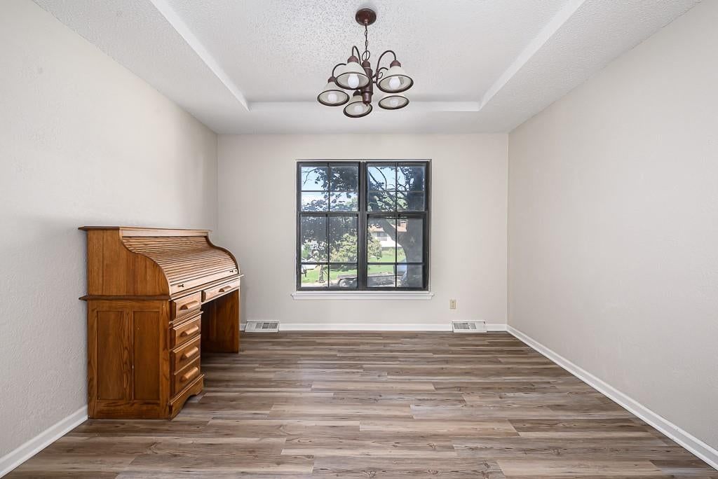 118 South 3rd Court — photo 6
