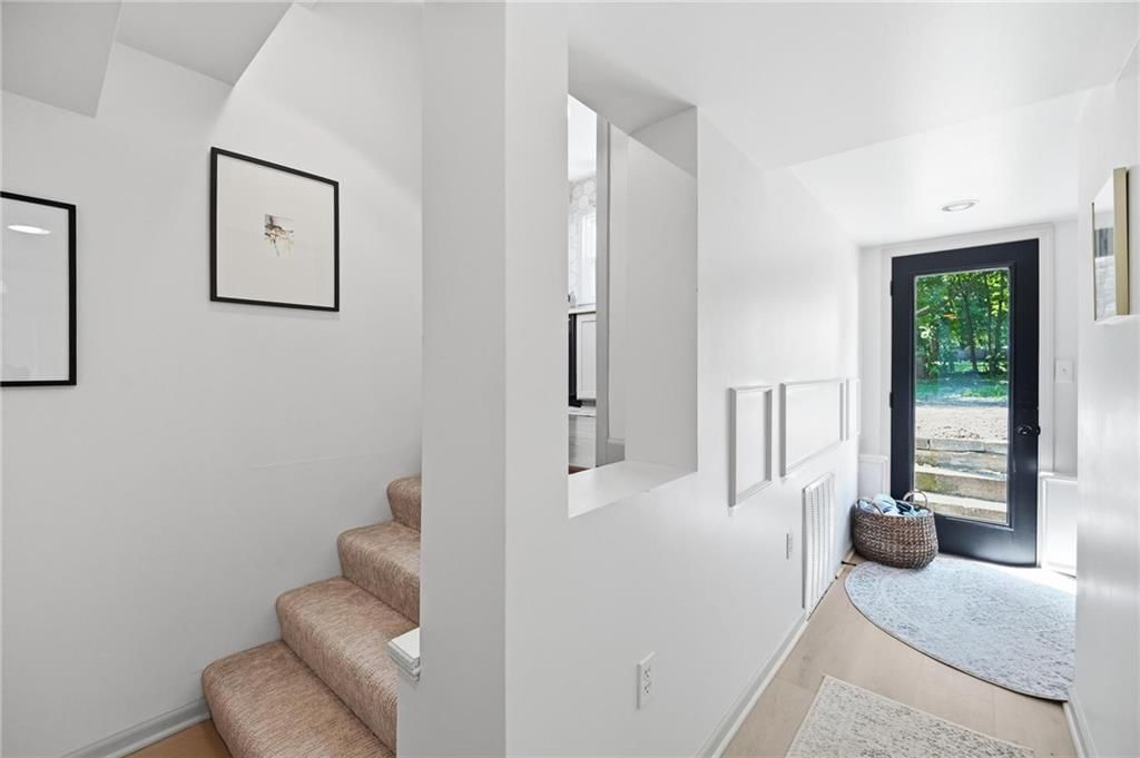 6920 Walmer Street — photo 39