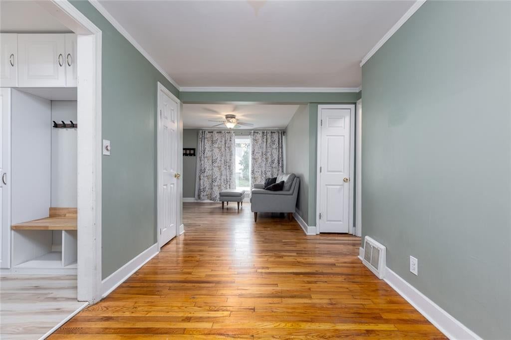 Photo 6 of 35 - 512 NE 43 Terrace, Kansas City, MO 64116