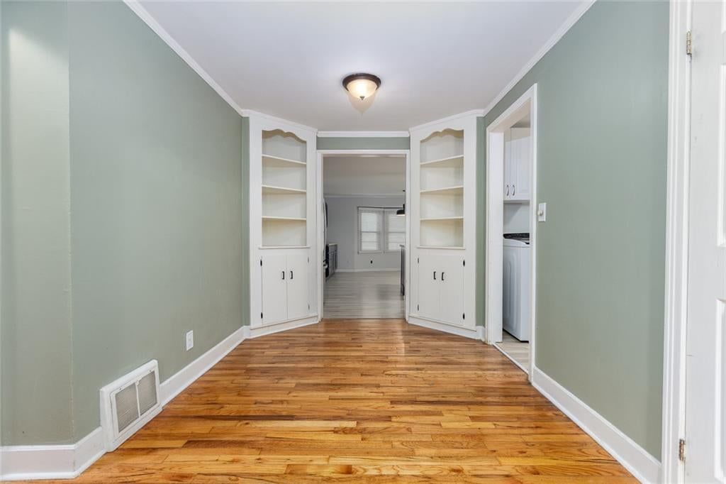 Photo 7 of 35 - 512 NE 43 Terrace, Kansas City, MO 64116