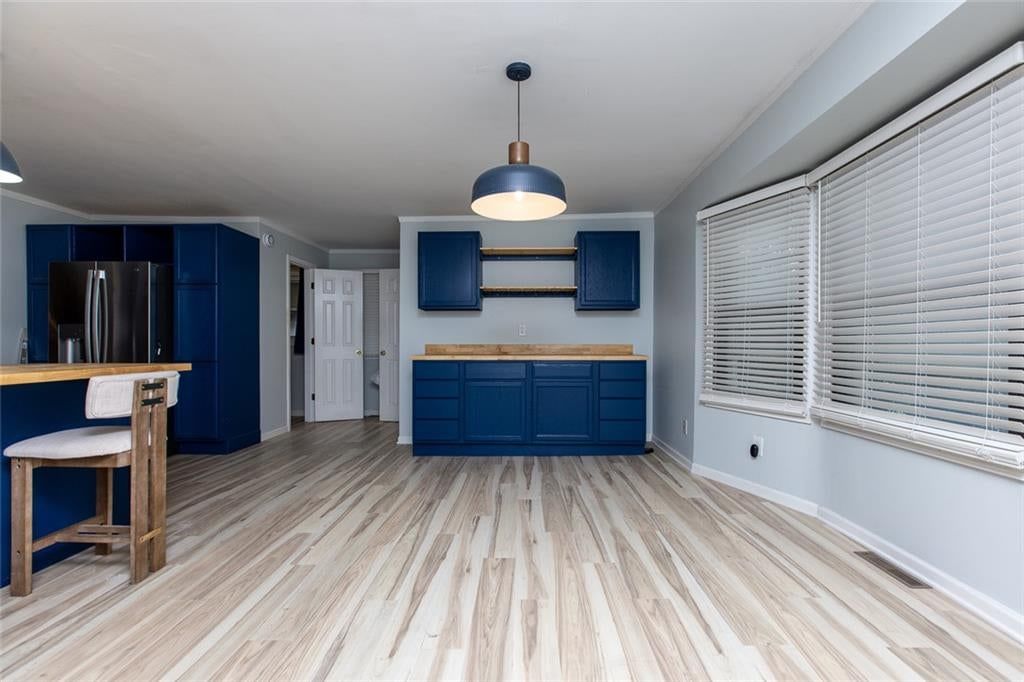 Photo 14 of 35 - 512 NE 43 Terrace, Kansas City, MO 64116
