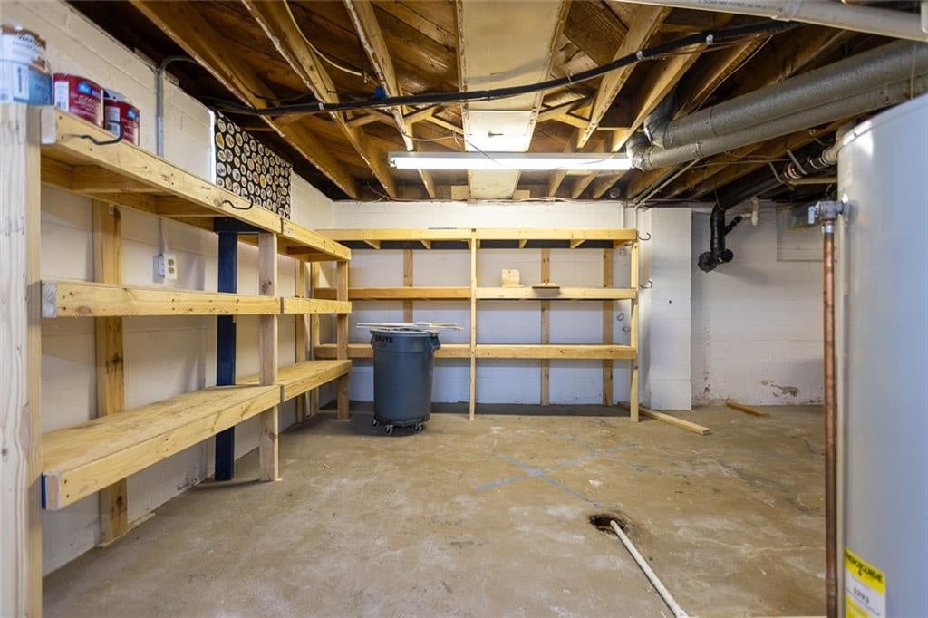 Photo 31 of 35 - 512 NE 43 Terrace, Kansas City, MO 64116
