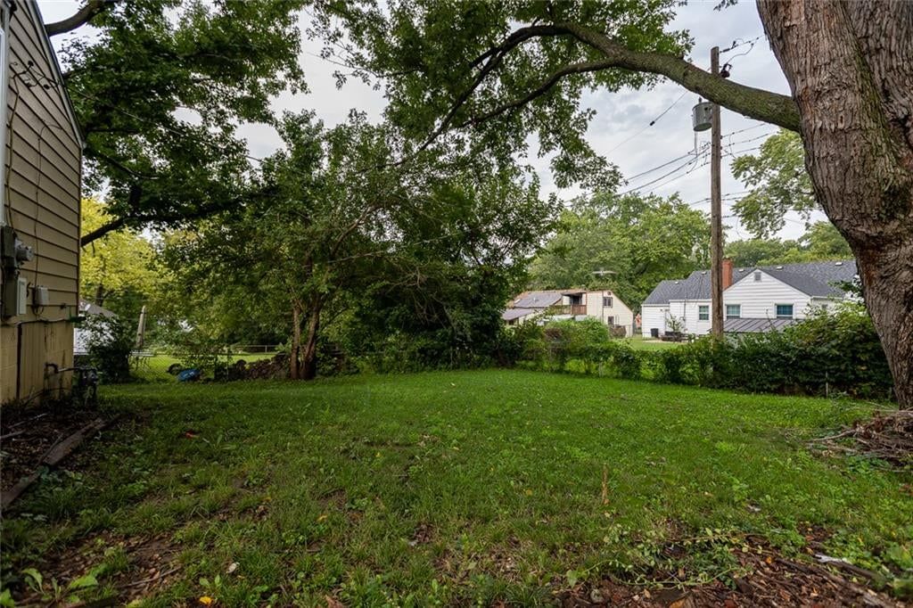 Fenced yard at 512 NE 43 Terrace, Kansas City, MO 64116