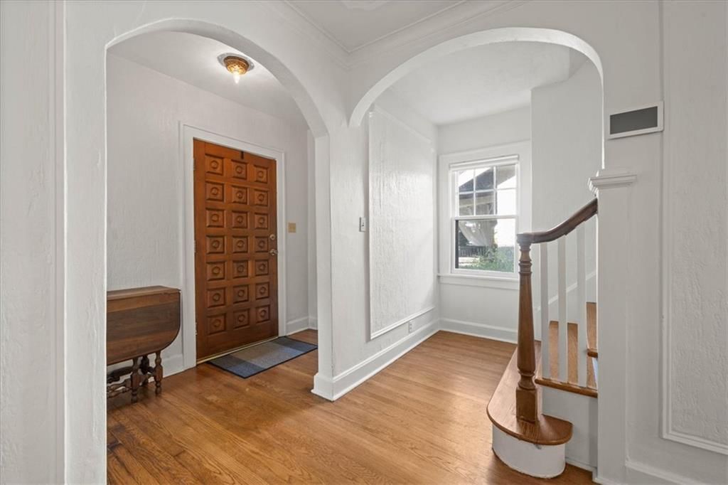 7205 Madison Avenue, Kansas City, MO: listing photo 3