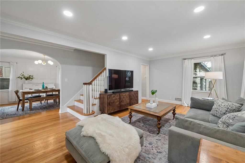 1216 W 73rd Street — photo 5