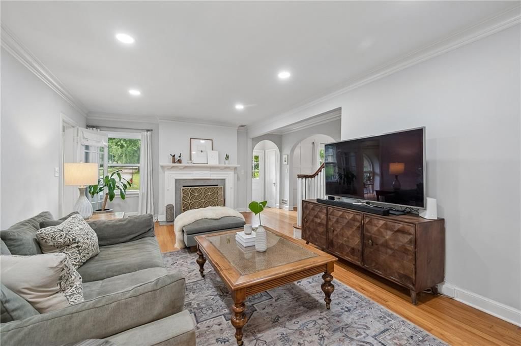 1216 W 73rd Street — photo 9