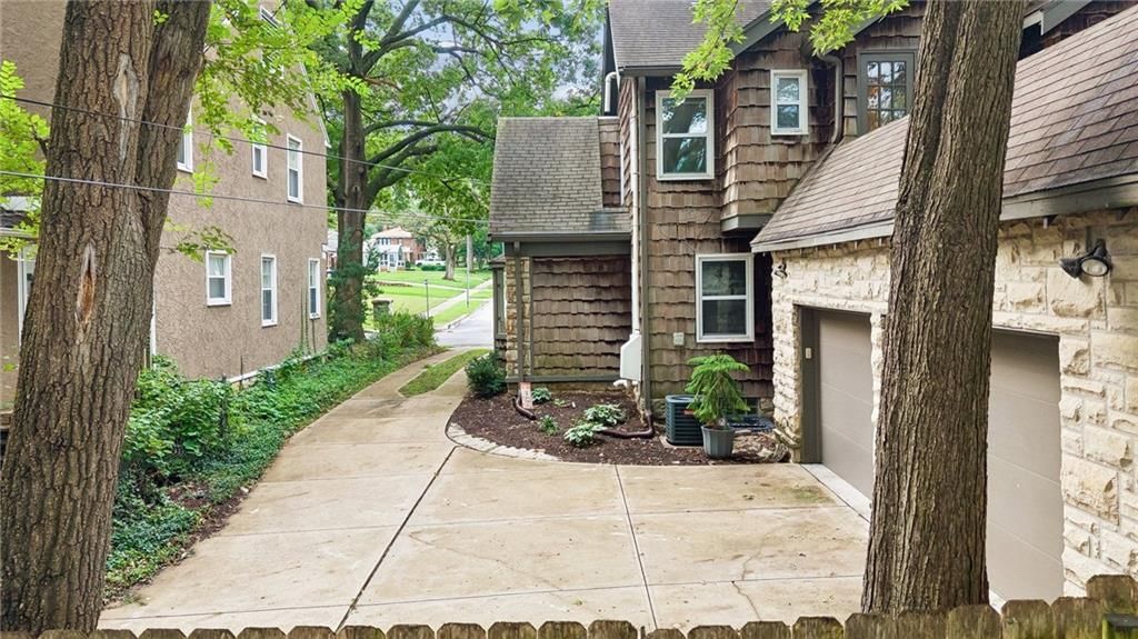 1216 W 73rd Street — photo 48