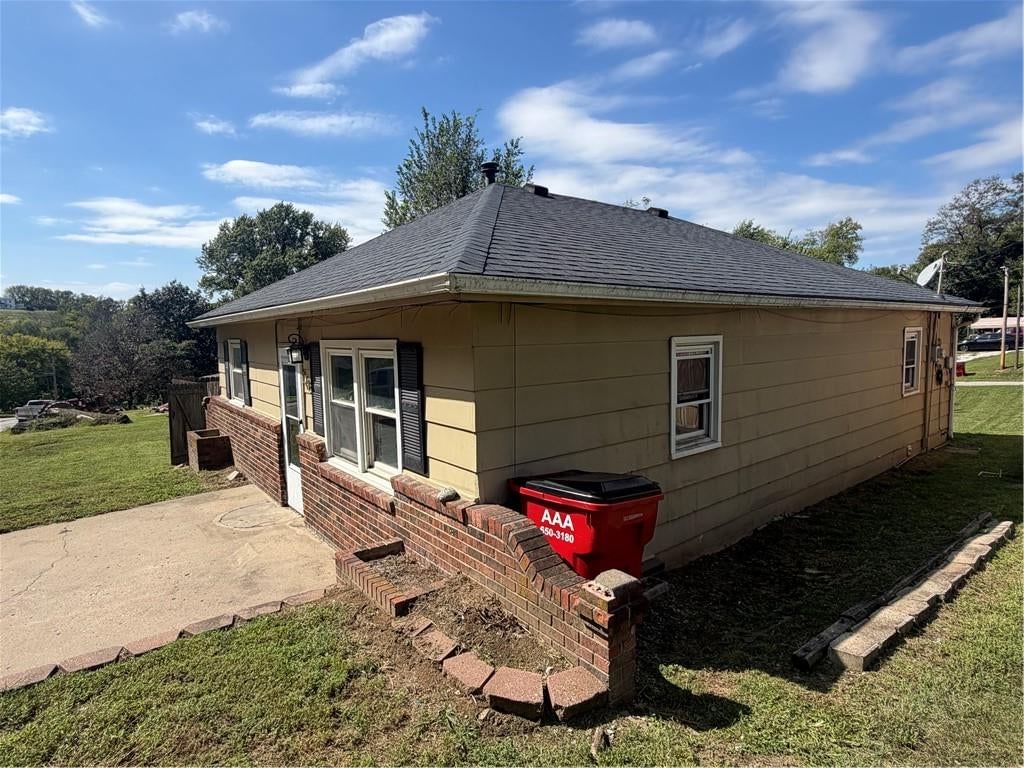 218 Highland Avenue — photo 2
