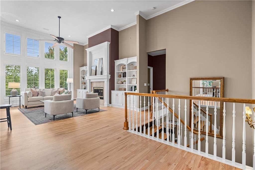 Photo 7 of 68 - 20306 W 99th Terrace, Lenexa, KS 66220