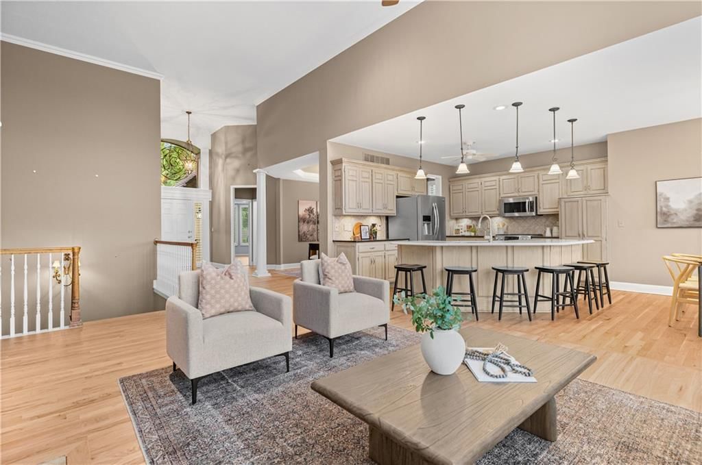 Photo 11 of 68 - 20306 W 99th Terrace, Lenexa, KS 66220