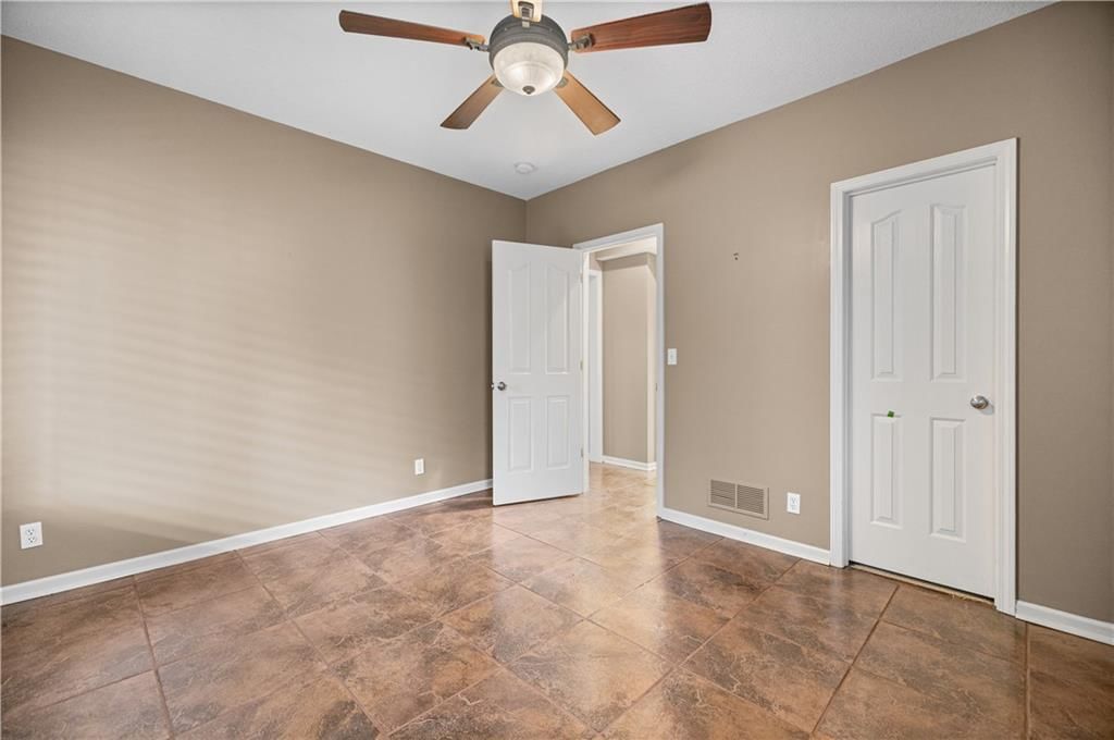 Photo 49 of 68 - 20306 W 99th Terrace, Lenexa, KS 66220