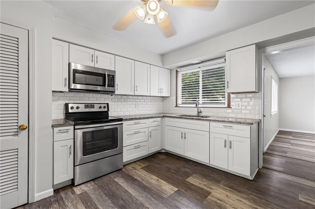 11804 Lawndale Avenue — photo 7