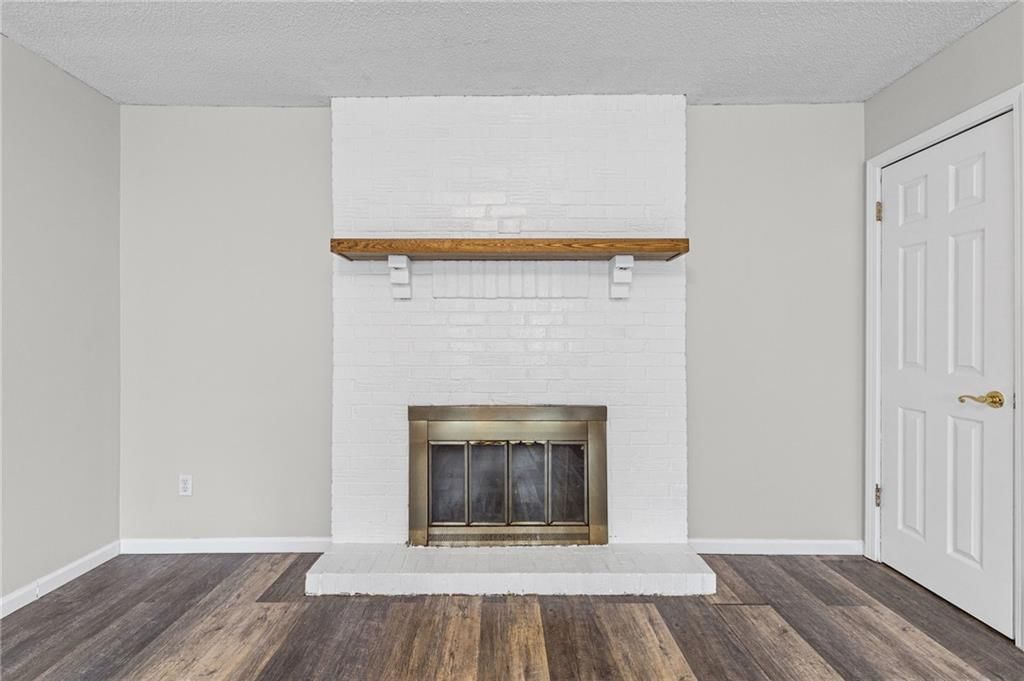 11804 Lawndale Avenue — photo 12