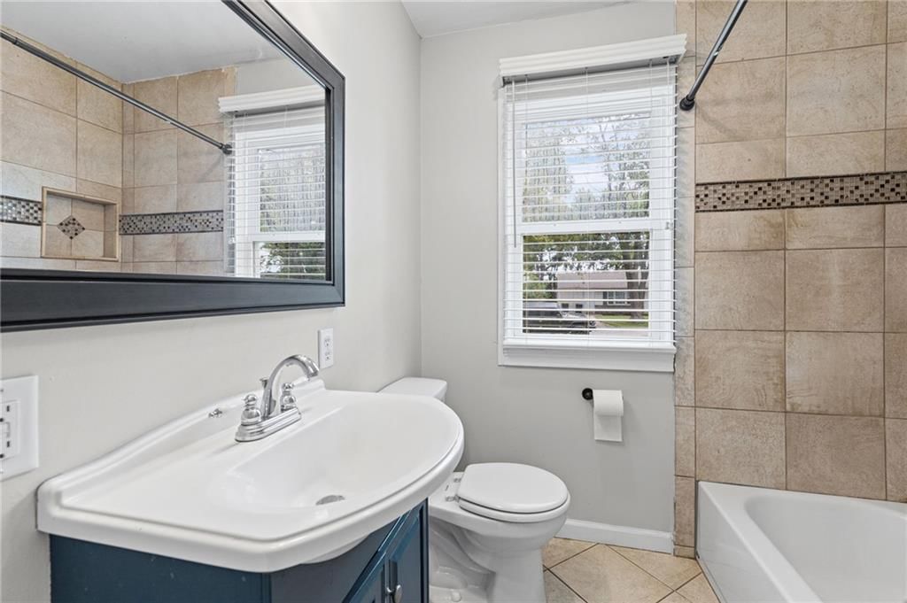 11804 Lawndale Avenue — photo 13