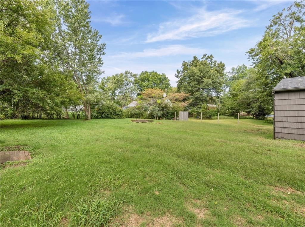 11804 Lawndale Avenue — photo 24