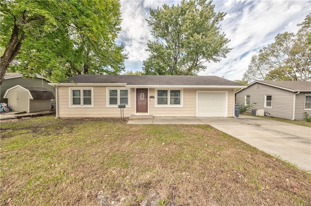 737 N Woodland Street, Olathe, KS