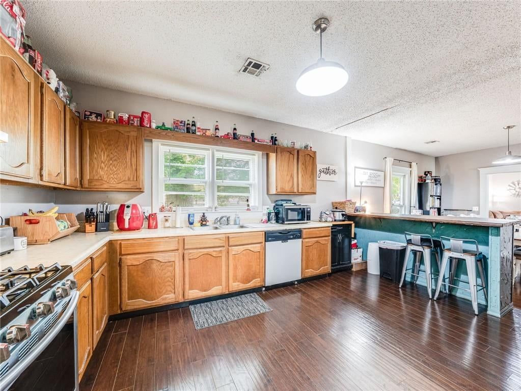113 N Bradley Street — photo 12