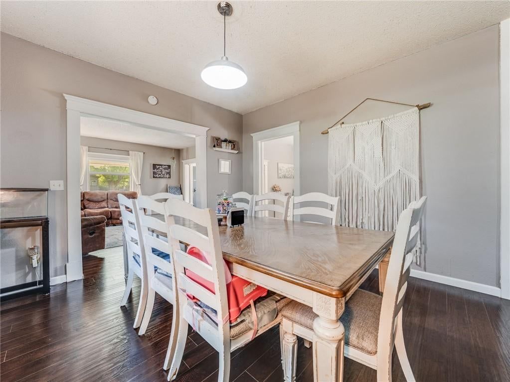 113 N Bradley Street — photo 15