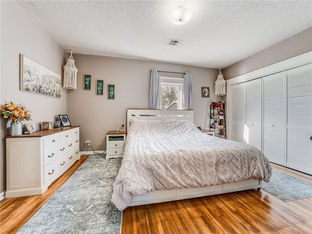 113 N Bradley Street — photo 16