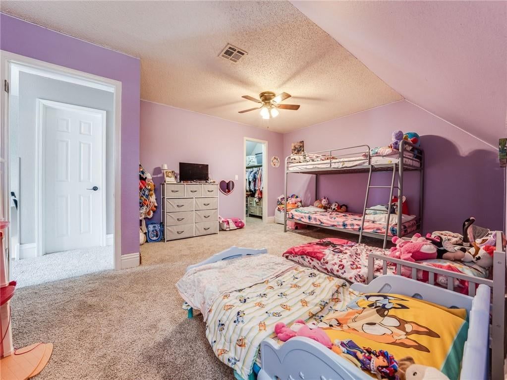 113 N Bradley Street — photo 22
