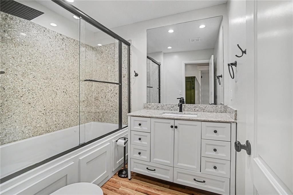 6738 N Madison Avenue — photo 19